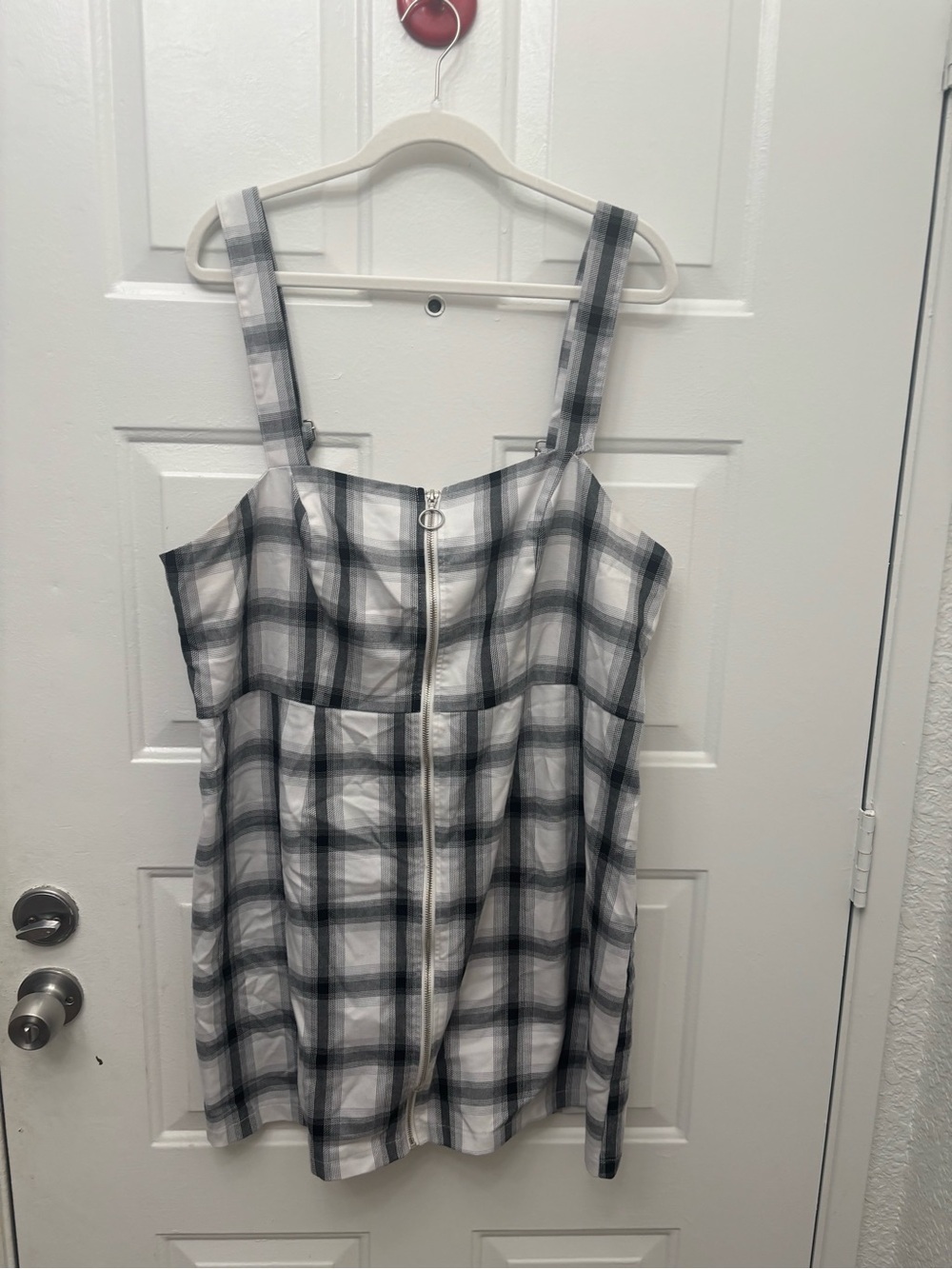 Forever 21 White and Black Plaid Sleeveless Dress
